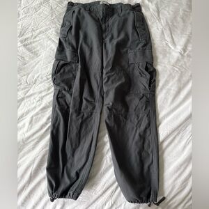 Aritzia TNA Supply Cargo Pant Charcoal size 14